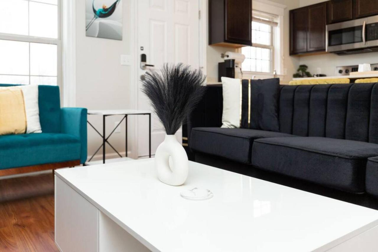 Your Cozy One Bedroom Midtown Apartment Detroit