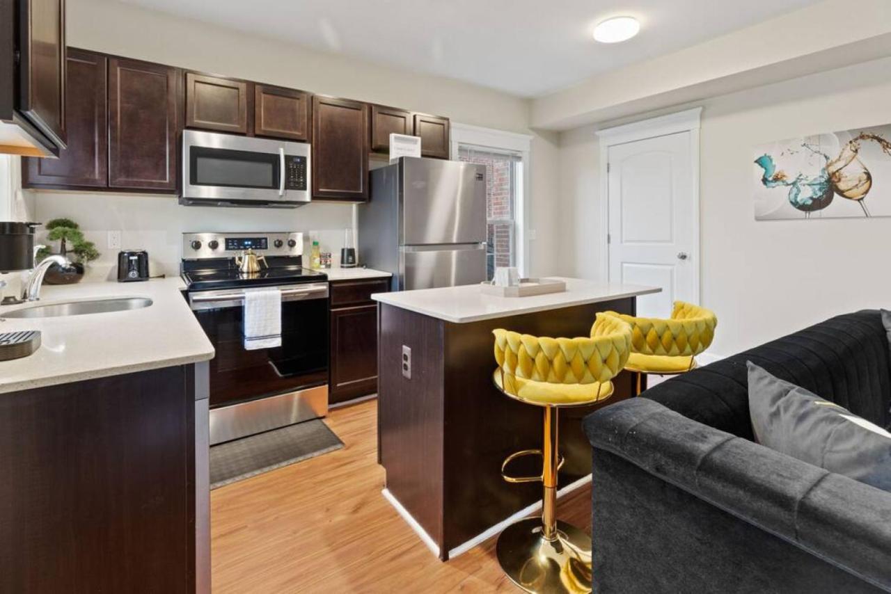 Your Cozy One Bedroom Midtown Apartment Detroit