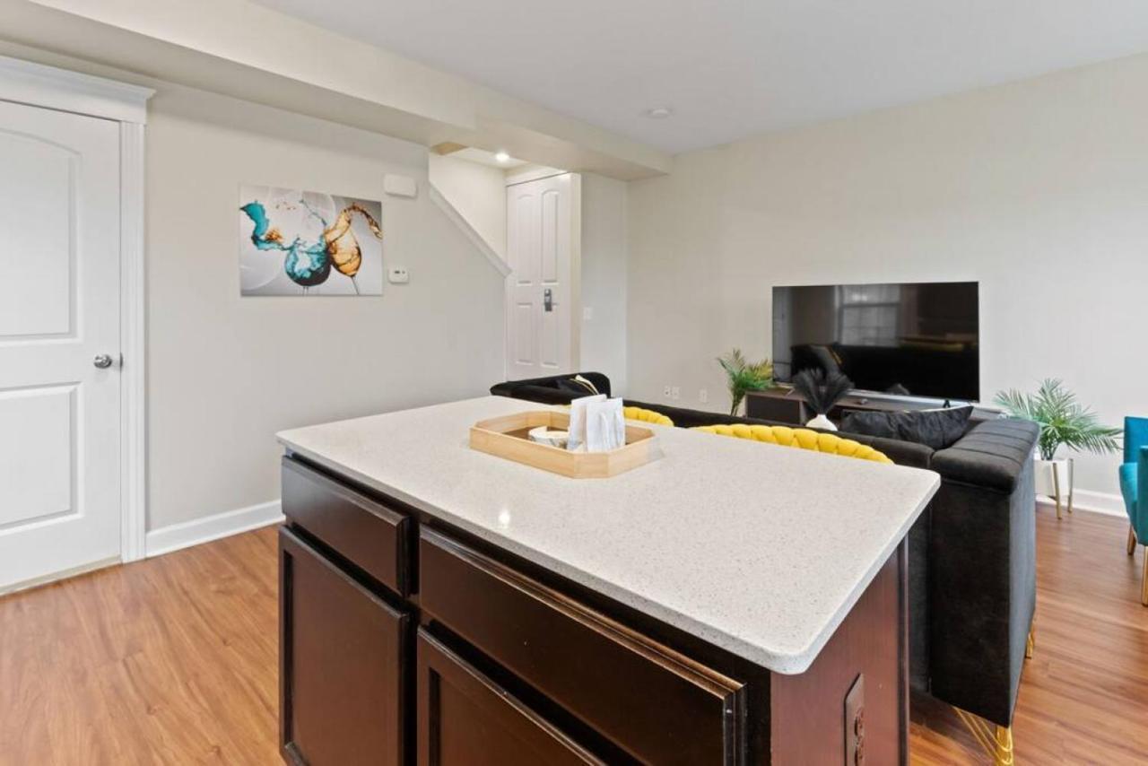 Your Cozy One Bedroom Midtown Detroit