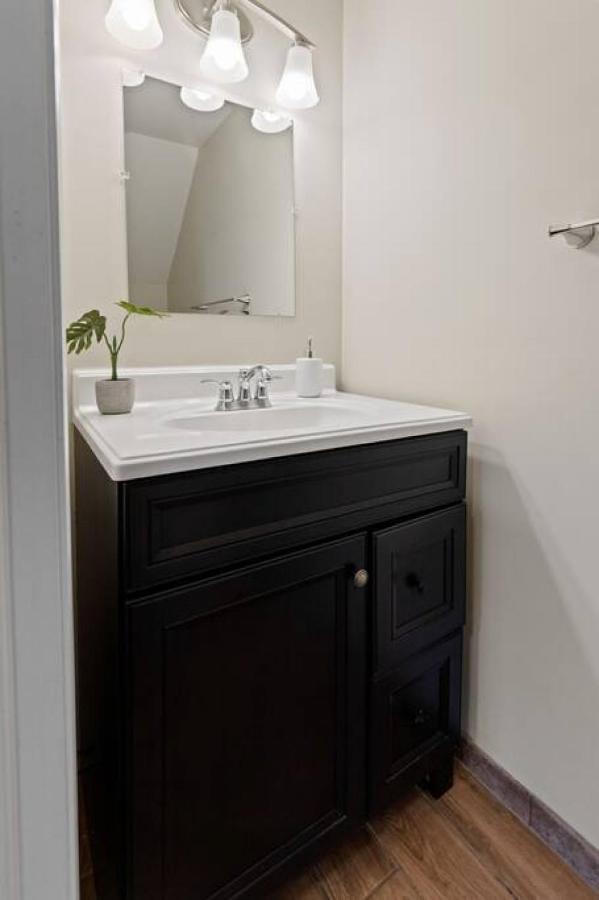 Your Cozy One Bedroom Midtown Apartment *